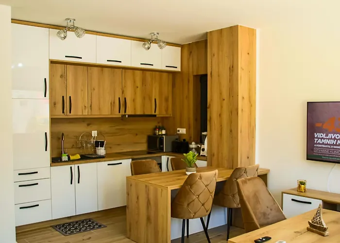 Biser * ヴォディツェ